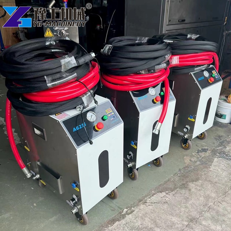 dry blasting equipment used in industrial maintenance cleaning jobs