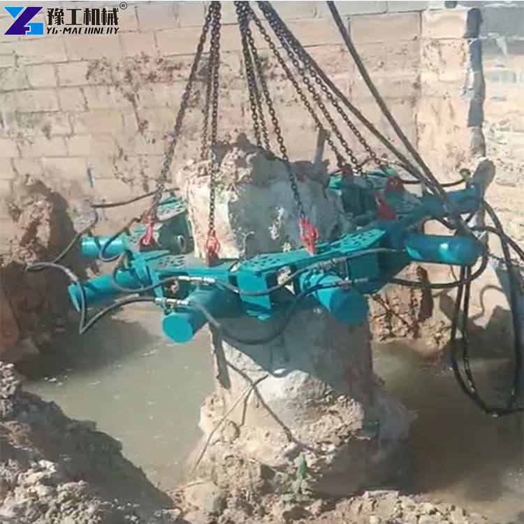 Excavator Pile Breaker In Deep Foundation