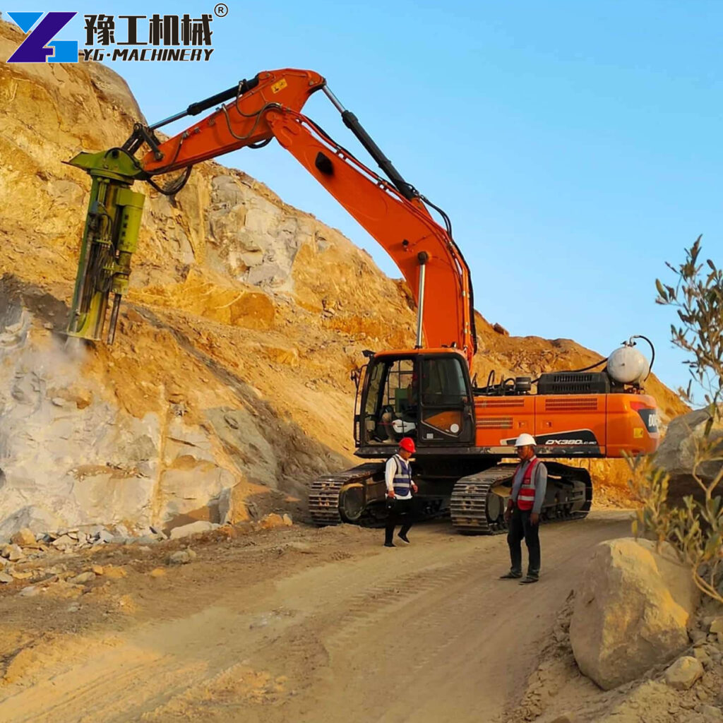 Excavator Hydraulic Rock Splitter Work