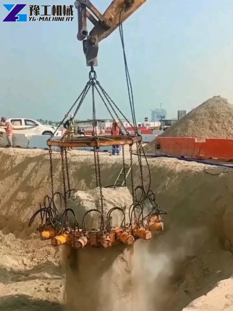 High Force Hydraulic Pile Breaker Excavator Attachment