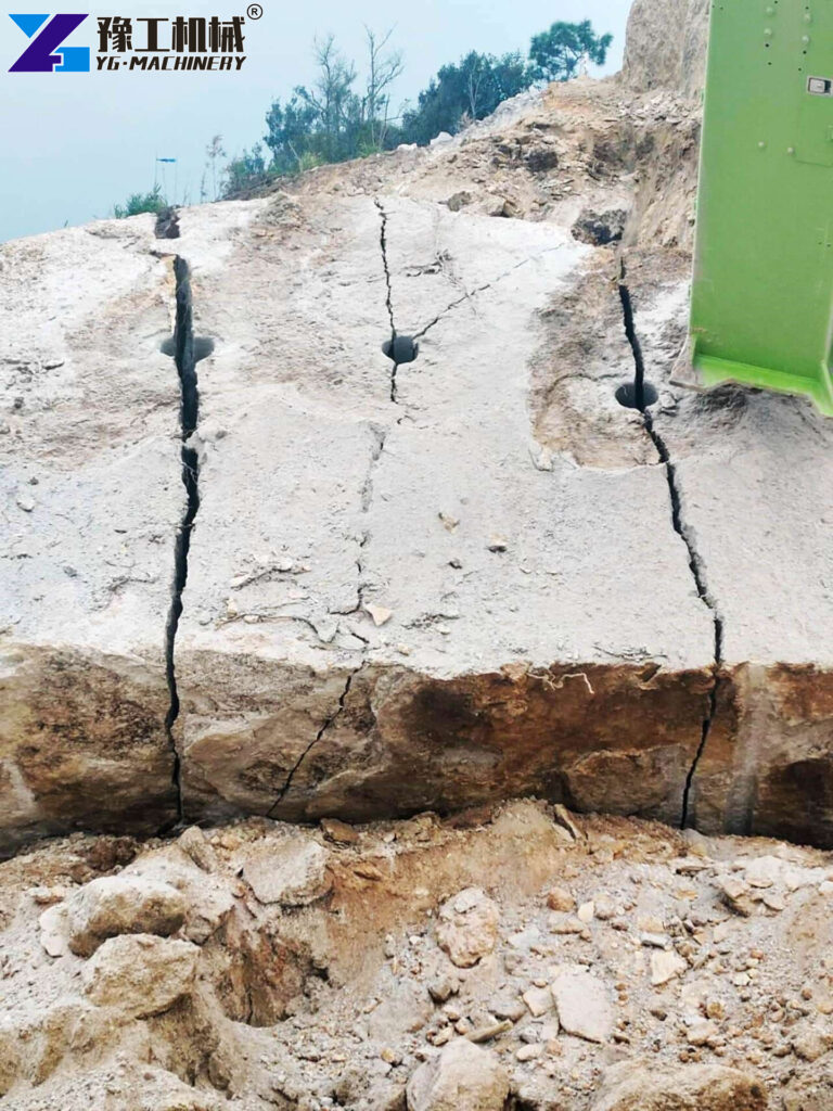 Hydraulic Splitter For Rock Excavation Work
