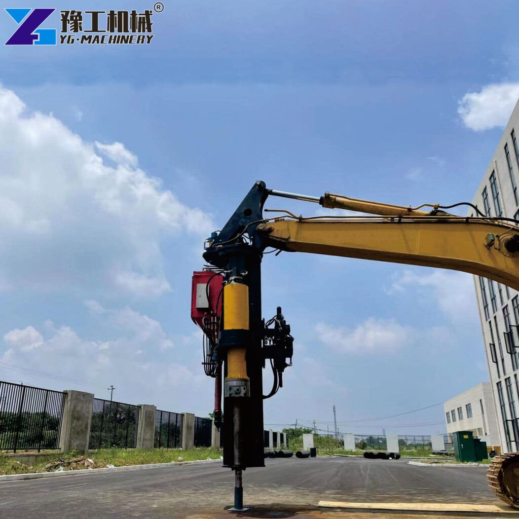 Mini Excavator Hammer Attachment Mounted On 25 Ton Digger