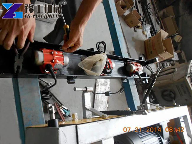 Automatic Cement Plastering Machine